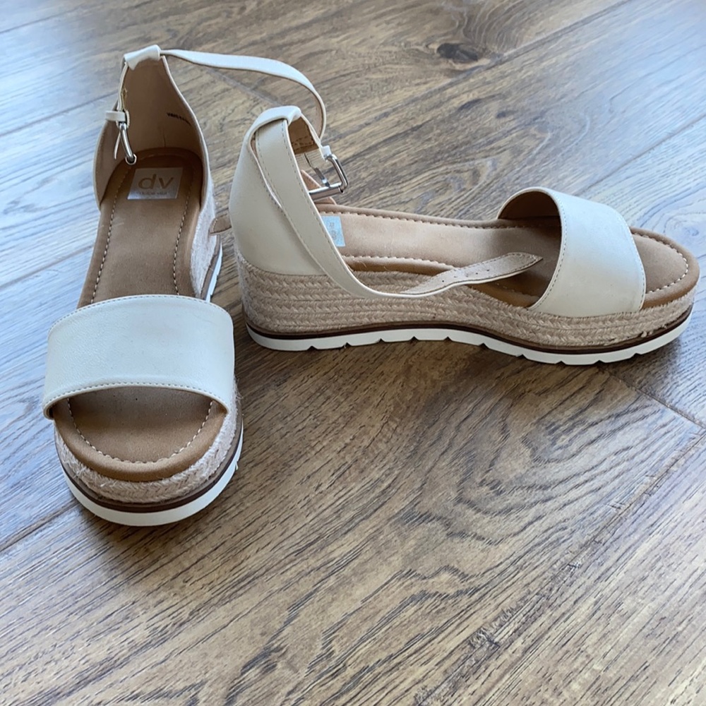 NWOT Dolce Vita – Baker Espadrille Wedge Sandal